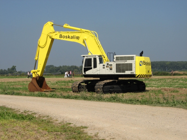 De Cat 365C graafmachine hooglepel. Cat graafmachines maken korte metten met de zwaarste laadtoepassingen uit depot. Deze machines hebben zowel gavanceerde functies als een zwaar uitgevoerd chassis en onderwagen, speciaal ontworpen voor mijnbouwtoepassingen en toepassingen met los materiaal. De Cat 365C graafmachine hooglepel. Cat graafmachines maken korte metten met de zwaarste laadtoepassingen uit depot. Deze machines hebben zowel gavanceerde functies als een zwaar uitgevoerd chassis en onderwagen, speciaal ontworpen voor mijnbouwtoepassingen en toepassingen met los materiaal.
