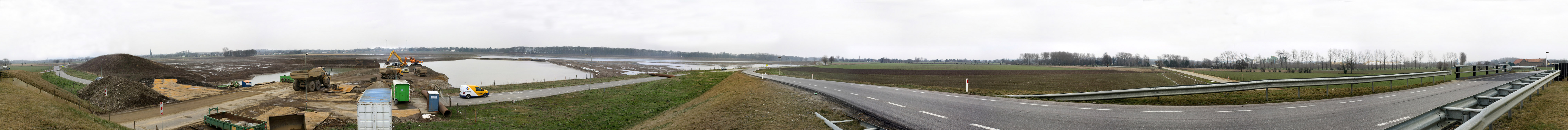 Panorama vanaf de brug in de Pasestraat op 28 februari 2013