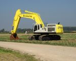 De Cat 365C graafmachine hooglepel. Cat graafmachines maken korte metten met de zwaarste laadtoepassingen uit depot. Deze machines hebben zowel gavanceerde functies als een zwaar uitgevoerd chassis en onderwagen, speciaal ontworpen voor mijnbouwtoepassingen en toepassingen met los materiaal. (30-8-2008 - Han Hamakers)