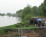 Goed schoeisel was een vereiste had men op de uitnodiging reeds aangegeven. Het bleek maar al te waar. (15-5-2009 - Jan Dolmans)