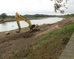 De maasoevers hebben de laatste maanden een heel ander aanzien gekregen nu de Maas hier enigzins uit haar keurslijf is verlost. (1-10-2009 - Jan Dolmans)