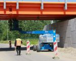 Montage van de brugdelen.  (16-6-2010 - Jan Dolmans)