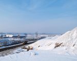 Vanaf een hoog punt genomen, in het midden Kasteelhoeve Hartelstein.  (3-12-2010 - Reen van Beek)