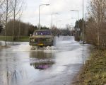 Soms mag je ook wel eens met je auto doorrijden.  (9-1-2011 - Jan Dolmans)