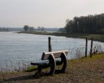 Zicht vanaf de Overslag in Neerharen op het nieuwe natuurgebied de Hochter Bampd. (27-3-2014 - Jan Dolmans)