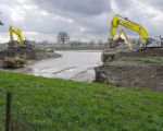 De hoge waterstand van de Maas is terug te zien bij de afgraving.  (11-2-2016 - Jan Dolmans)